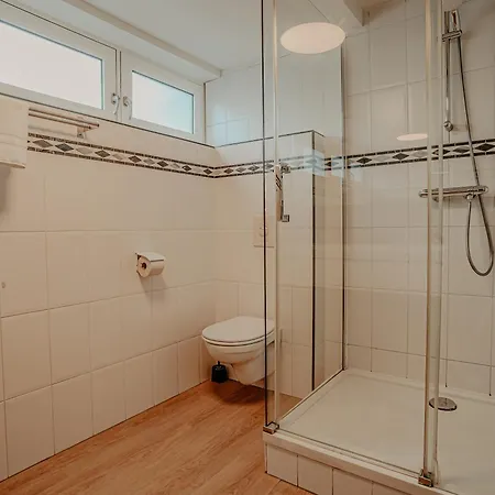 Semesterbostad Houseboat Woude *