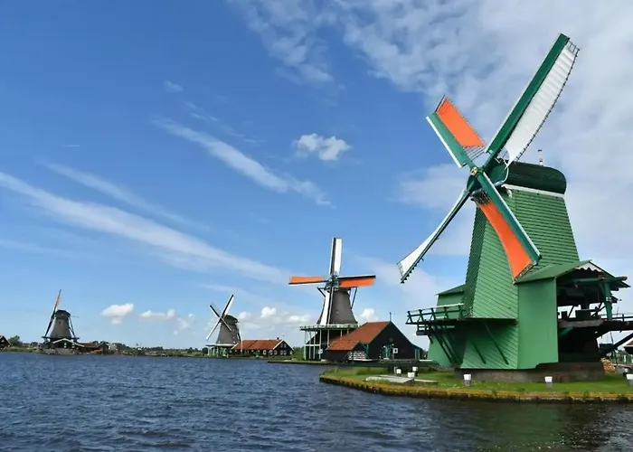 Houseboat Woude Feriehus Uitgeest